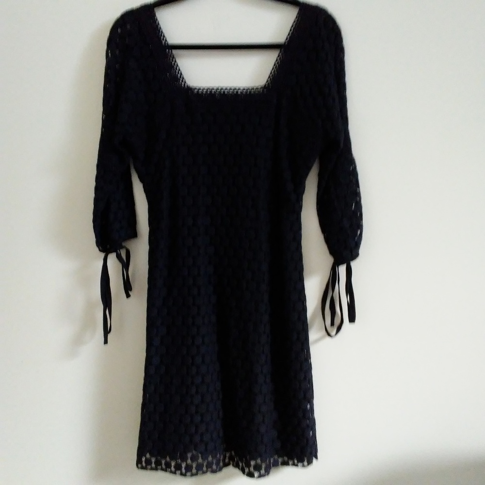 Solitaire Lace Dress Medium